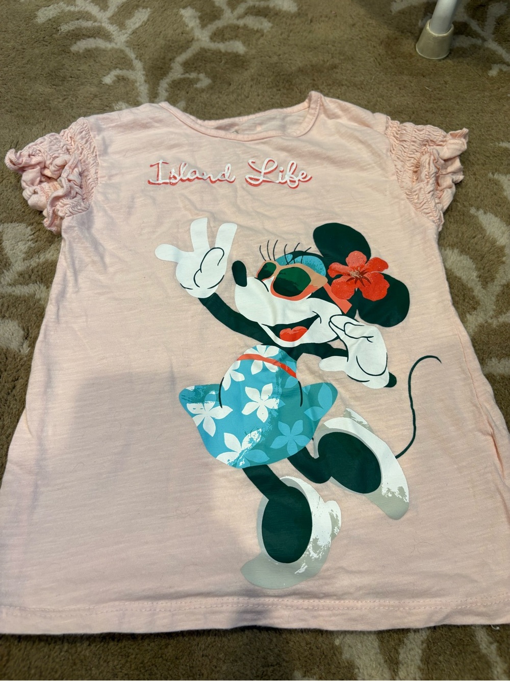 Aulani Disney Minnie Mouse 'Island Life' Pink Girls Tee Size Small